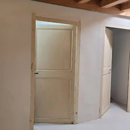 De House Nyaraló *